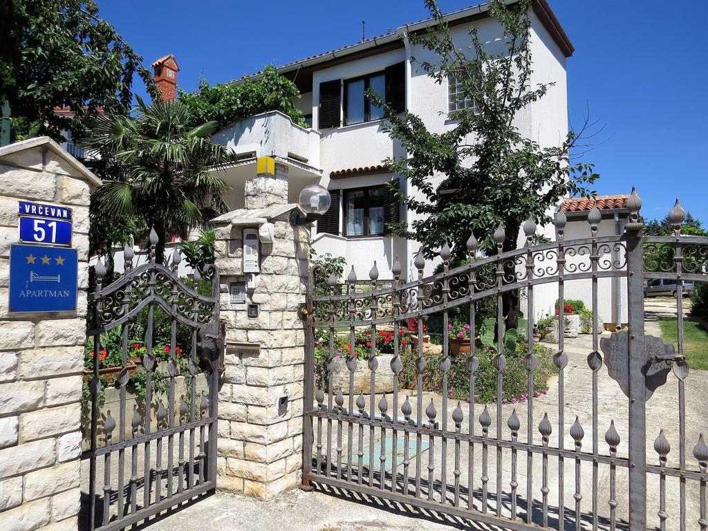 Apartments Mira Medulin Zewnętrze zdjęcie
